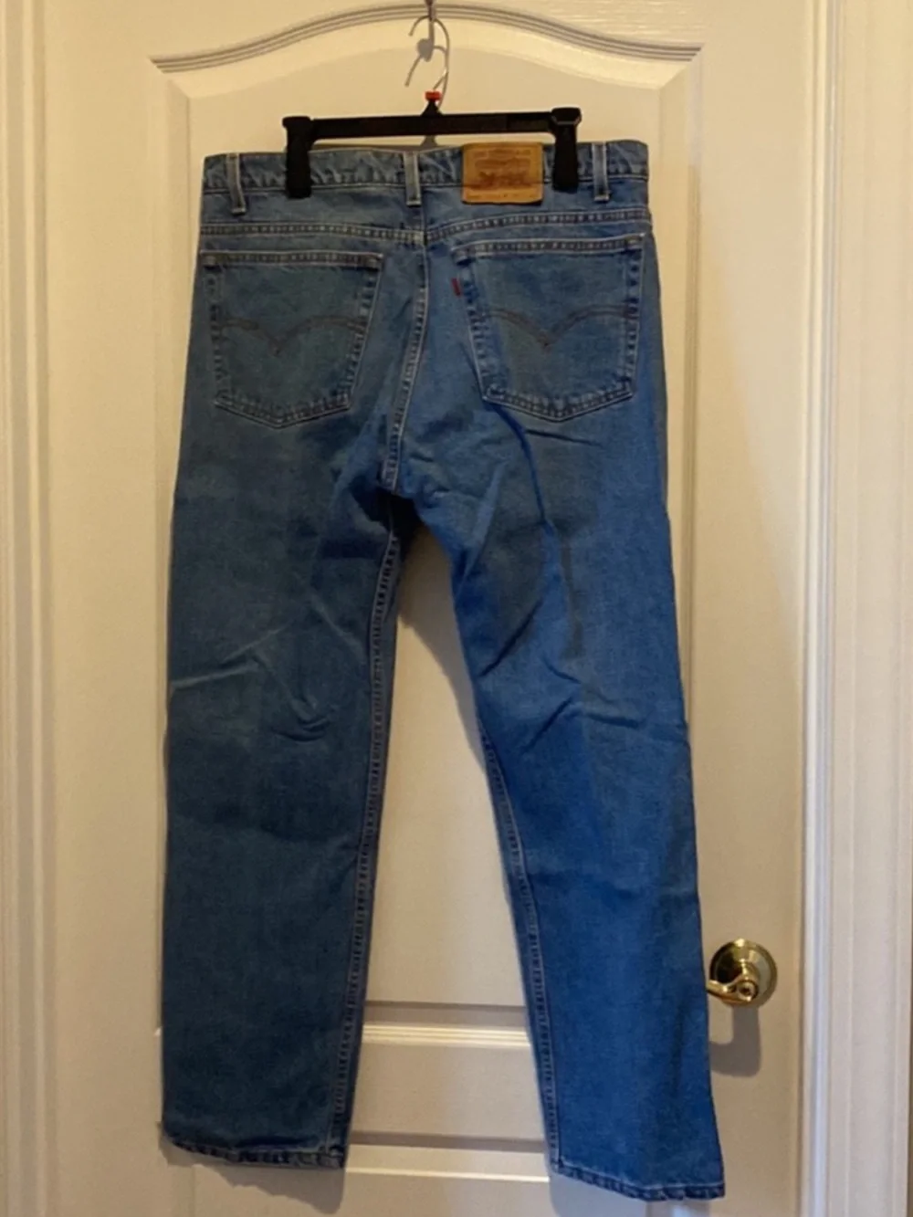 LEVI’S 505 38x30 Mens Denim Jeans Regular Fit Classic Straight Medium Wash $70